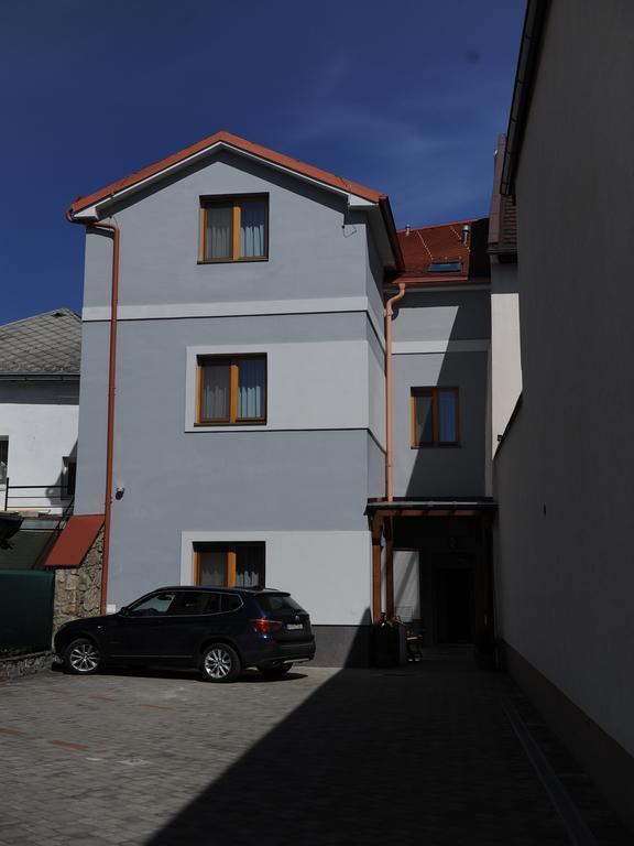 Penzion Kiska Kežmarok Exteriör bild