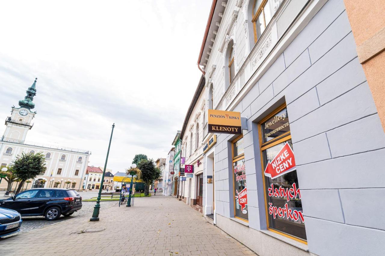 Penzion Kiska Kežmarok Exteriör bild